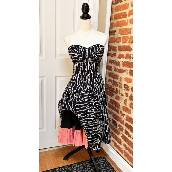 As seen on Taylor Swift! Anthropologie Girls From Savoy Retro Cerys Dress - Picture 11 of 16